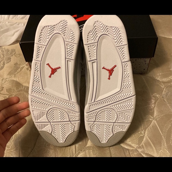 COPY - Jordan 4 - Picture 5 of 6